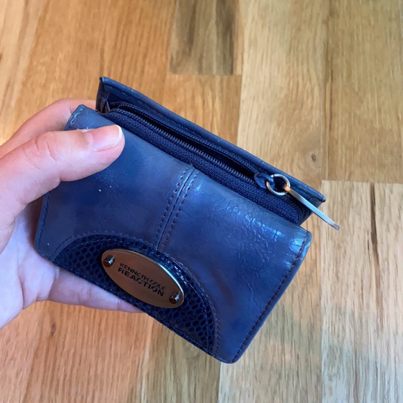 Kenneth Cole Wallet - Picture 5 of 5